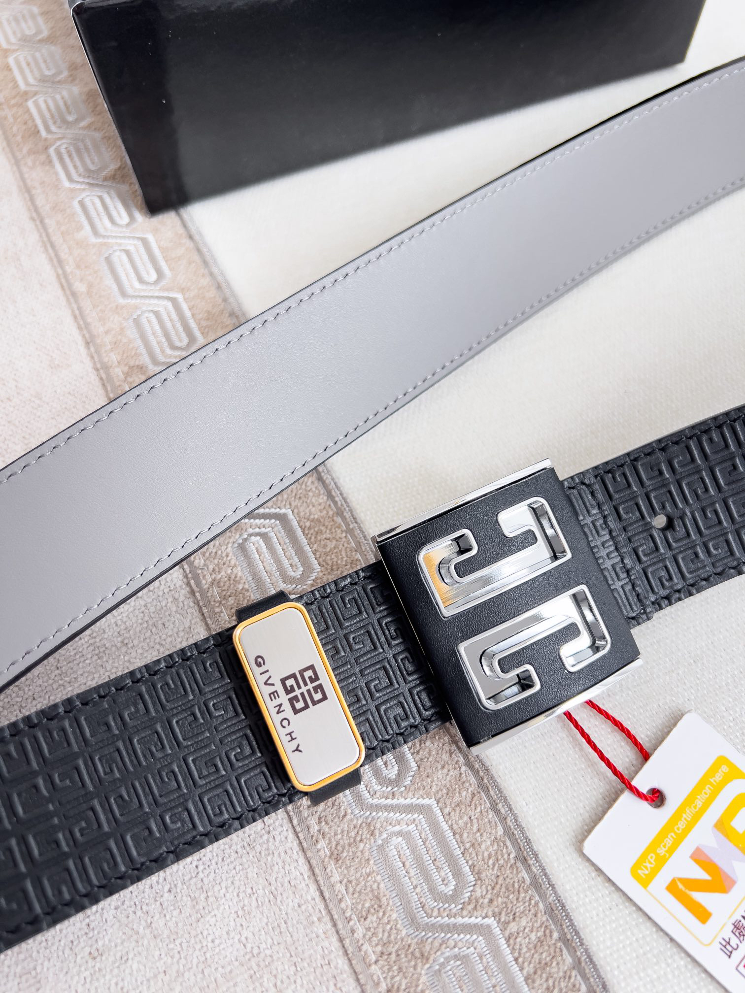 Givenchy belt-105