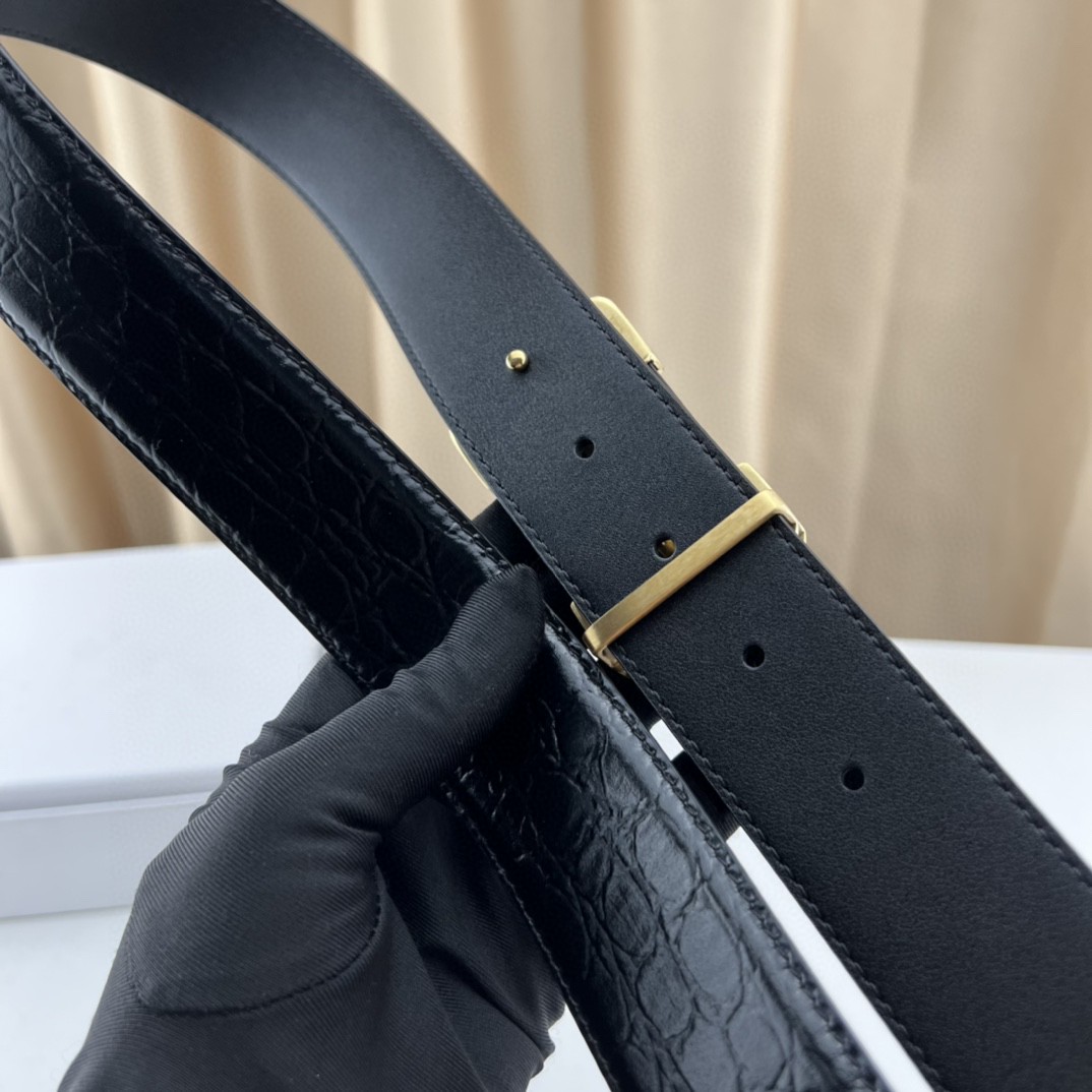 Givenchy belt-90
