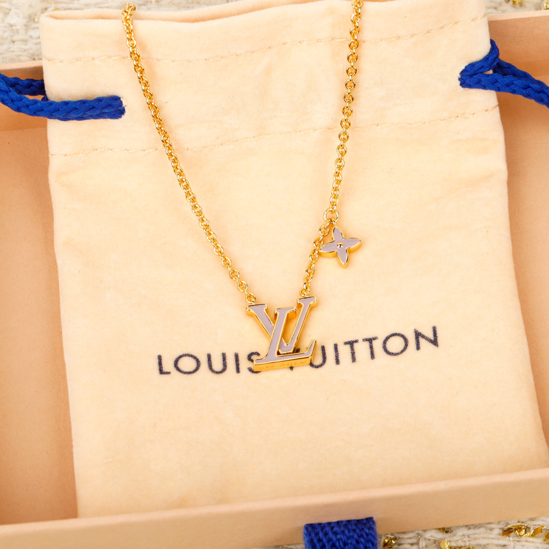 LV necklace-84