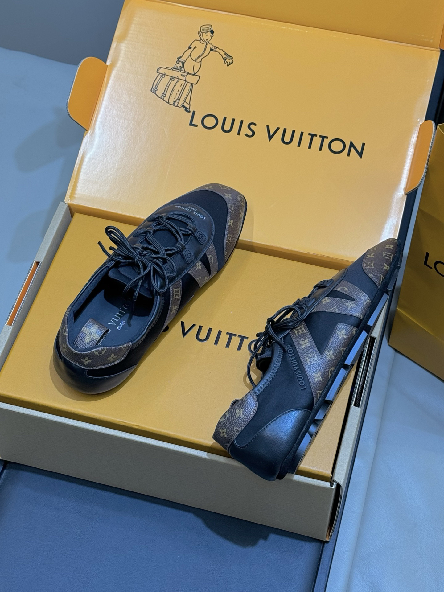 Lv Sneakers-227