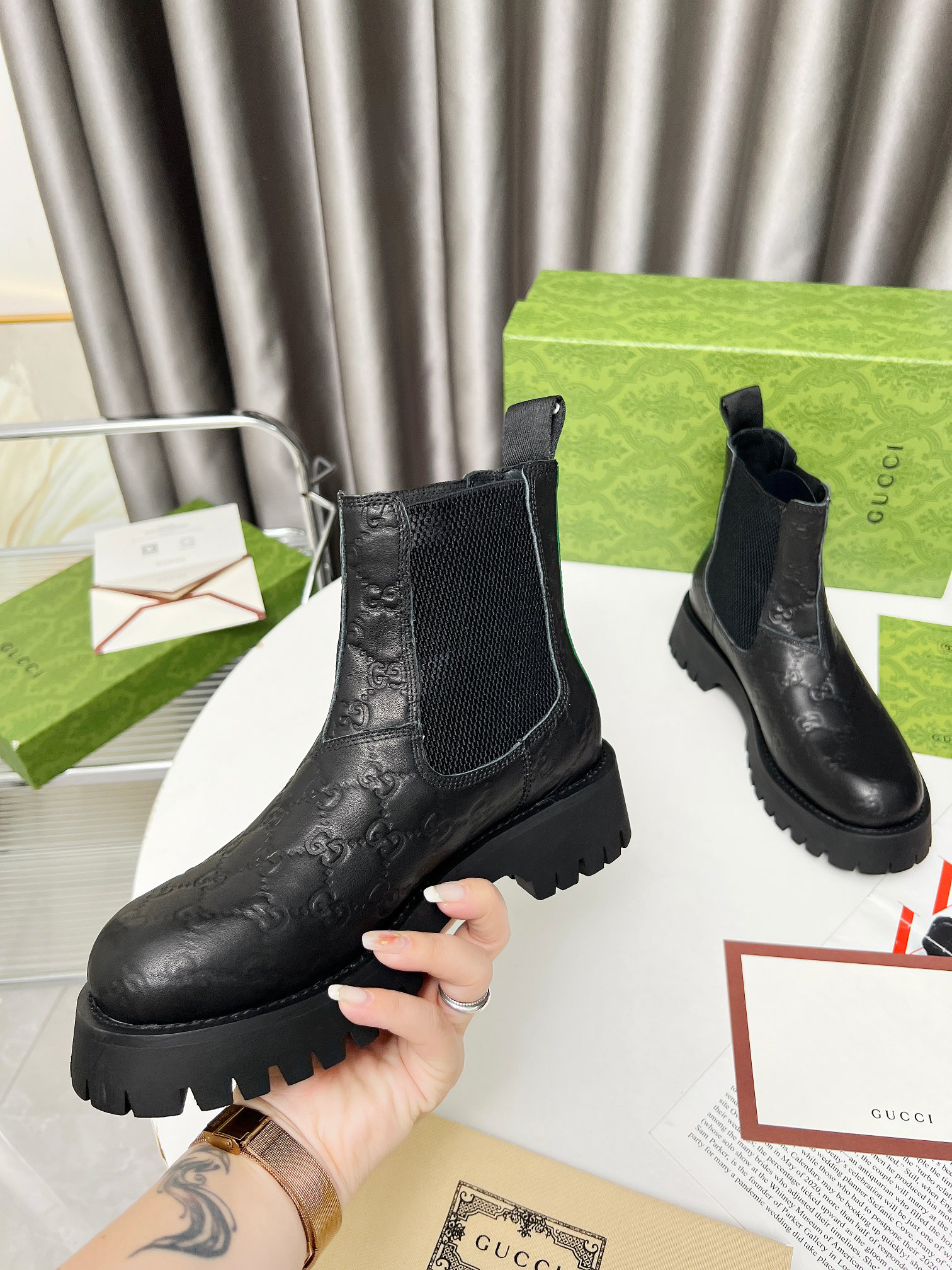 Gucci women's leather shoes-11
