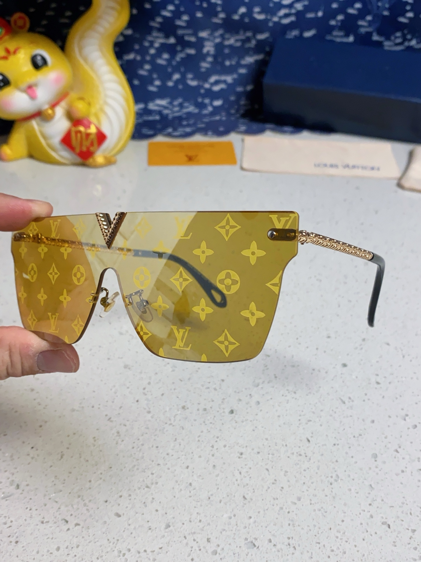 LV glasses-37