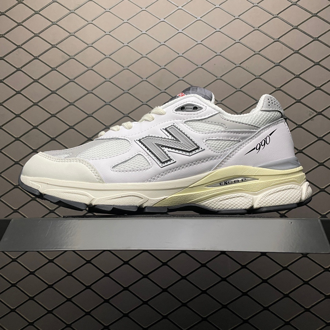 New Balance Sneakers-247