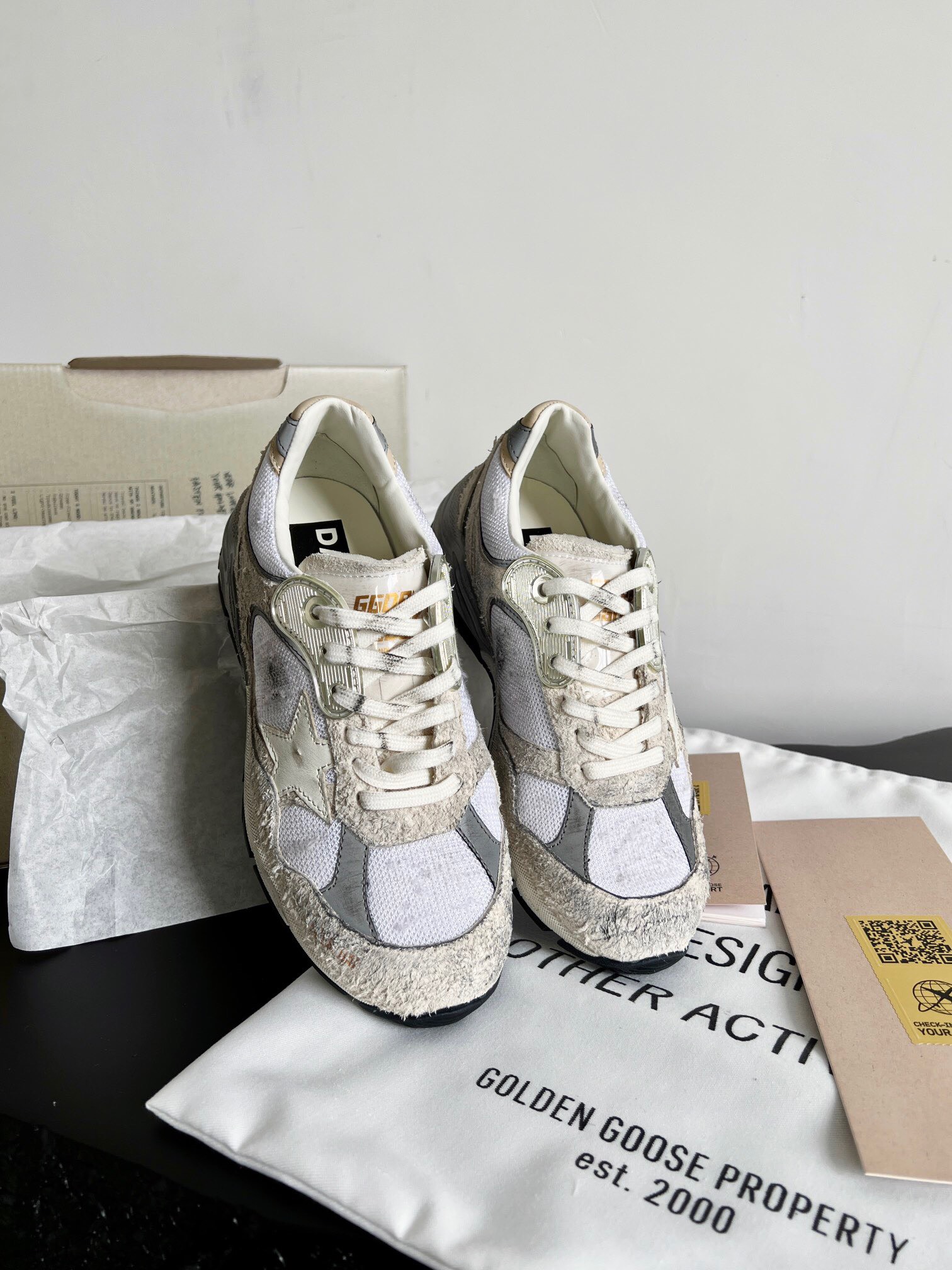 Golden Goose Sneakers-64