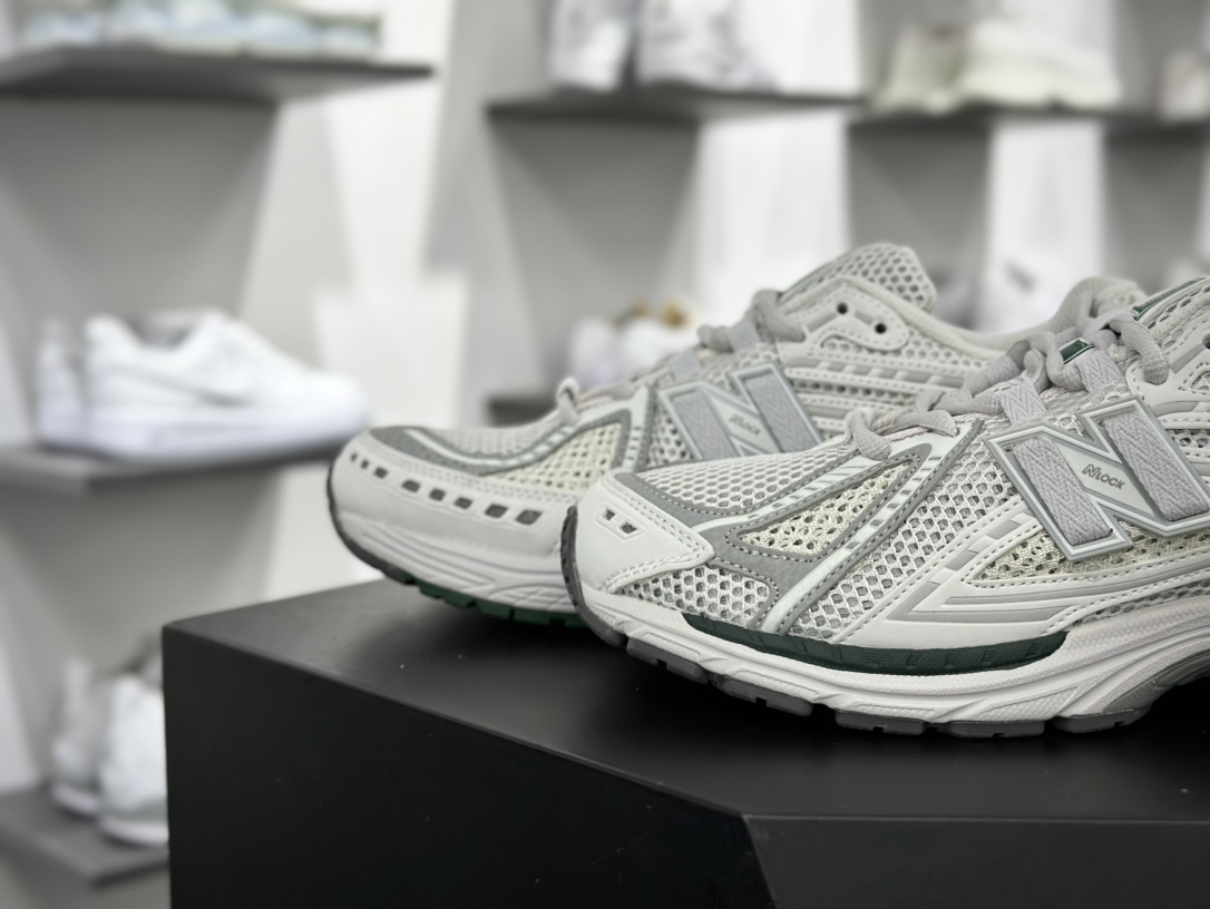 New Balance Sneakers-359