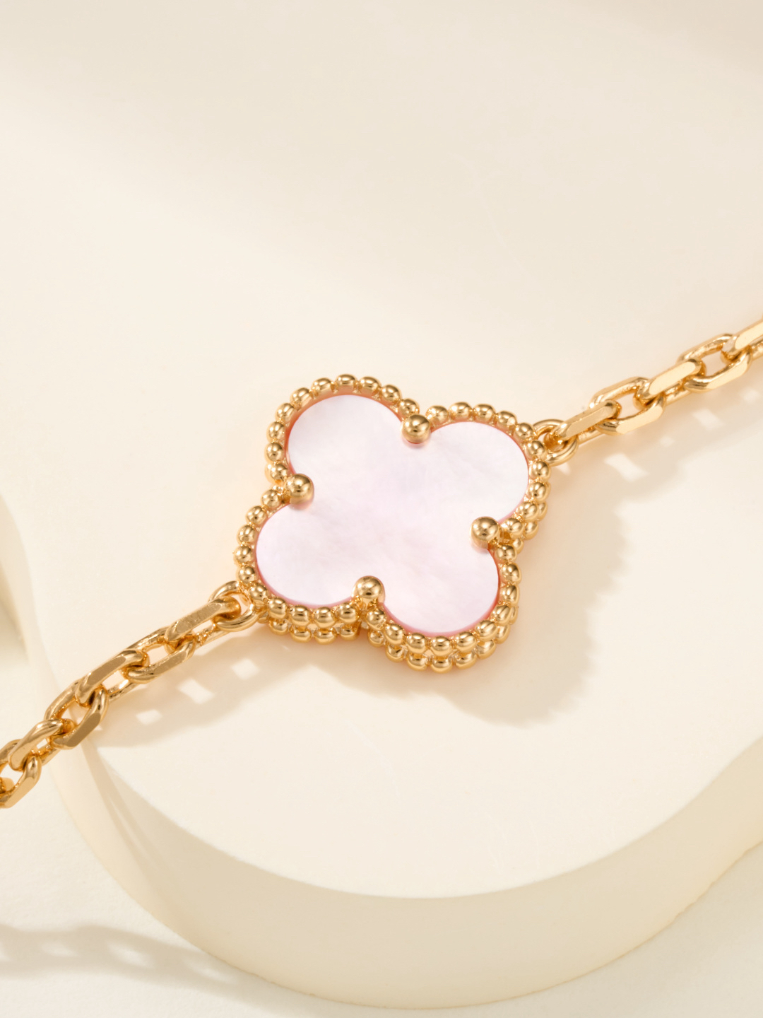 Van Cleef & Arpels Bracelet-83