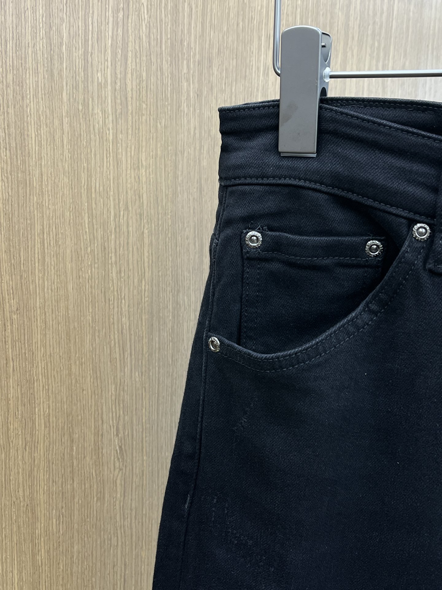 LV Clothing-24