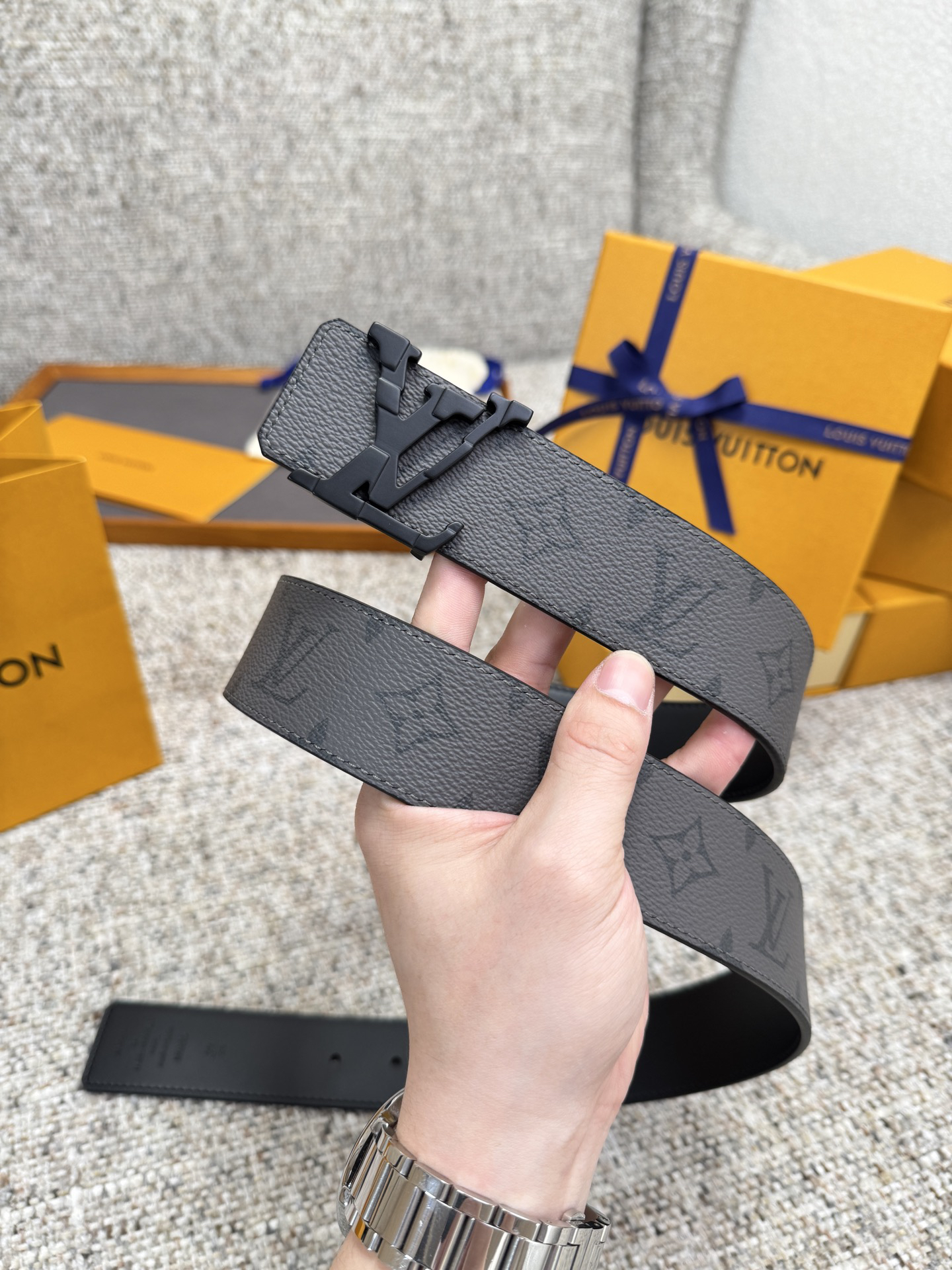 Lv belt-59