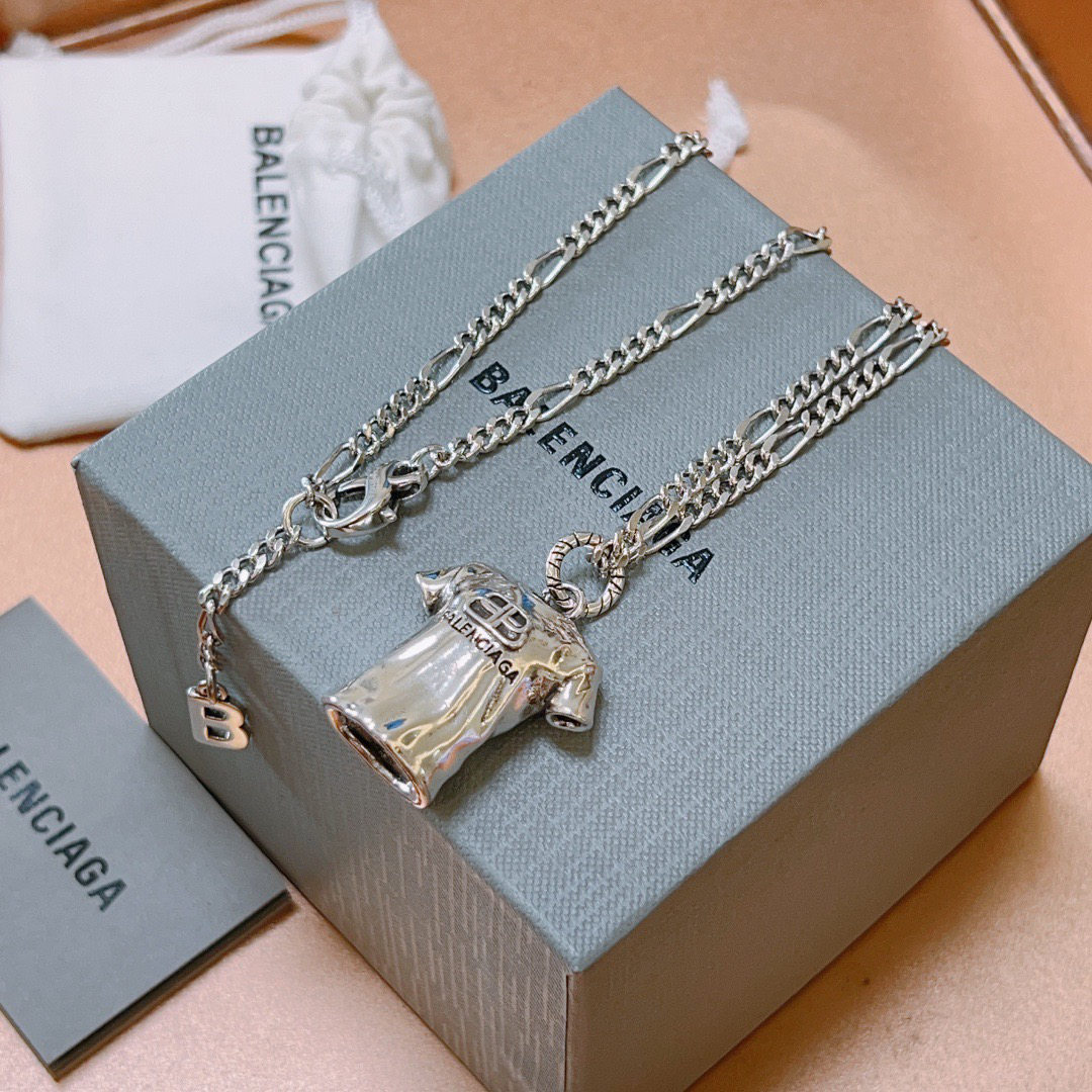 Balenciaga necklace-84