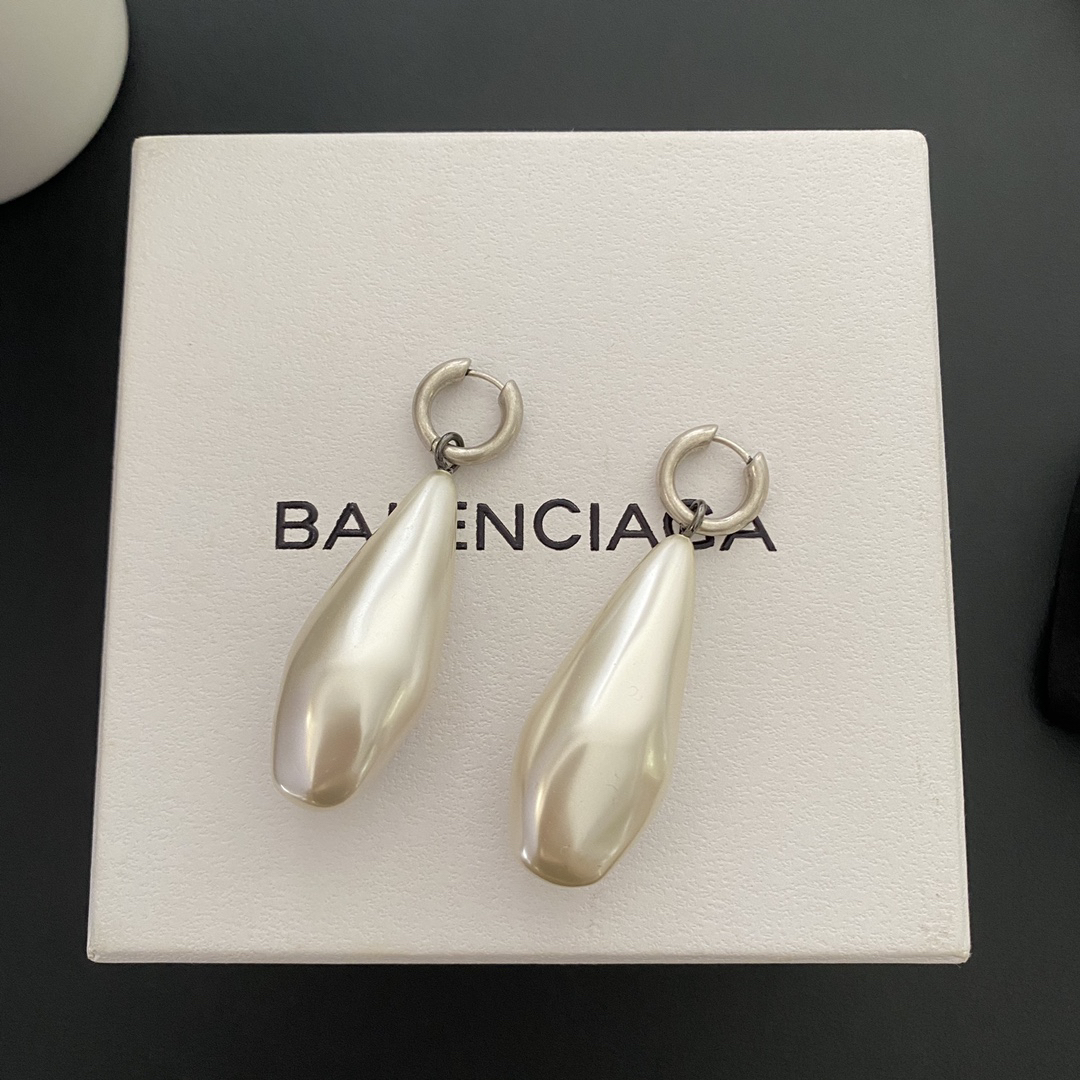 Balenciaga earrings-1