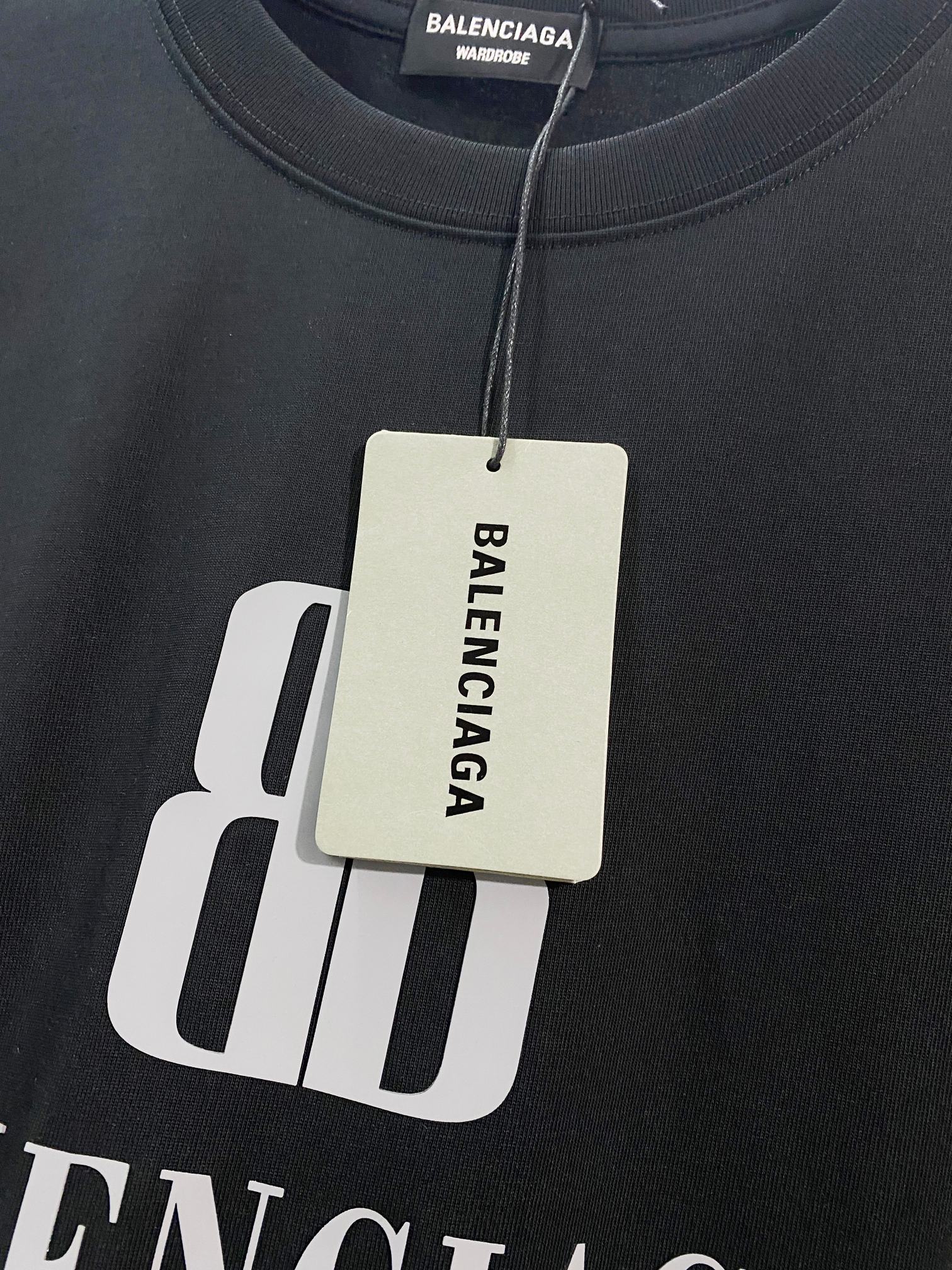 Balenciaga clothing-3