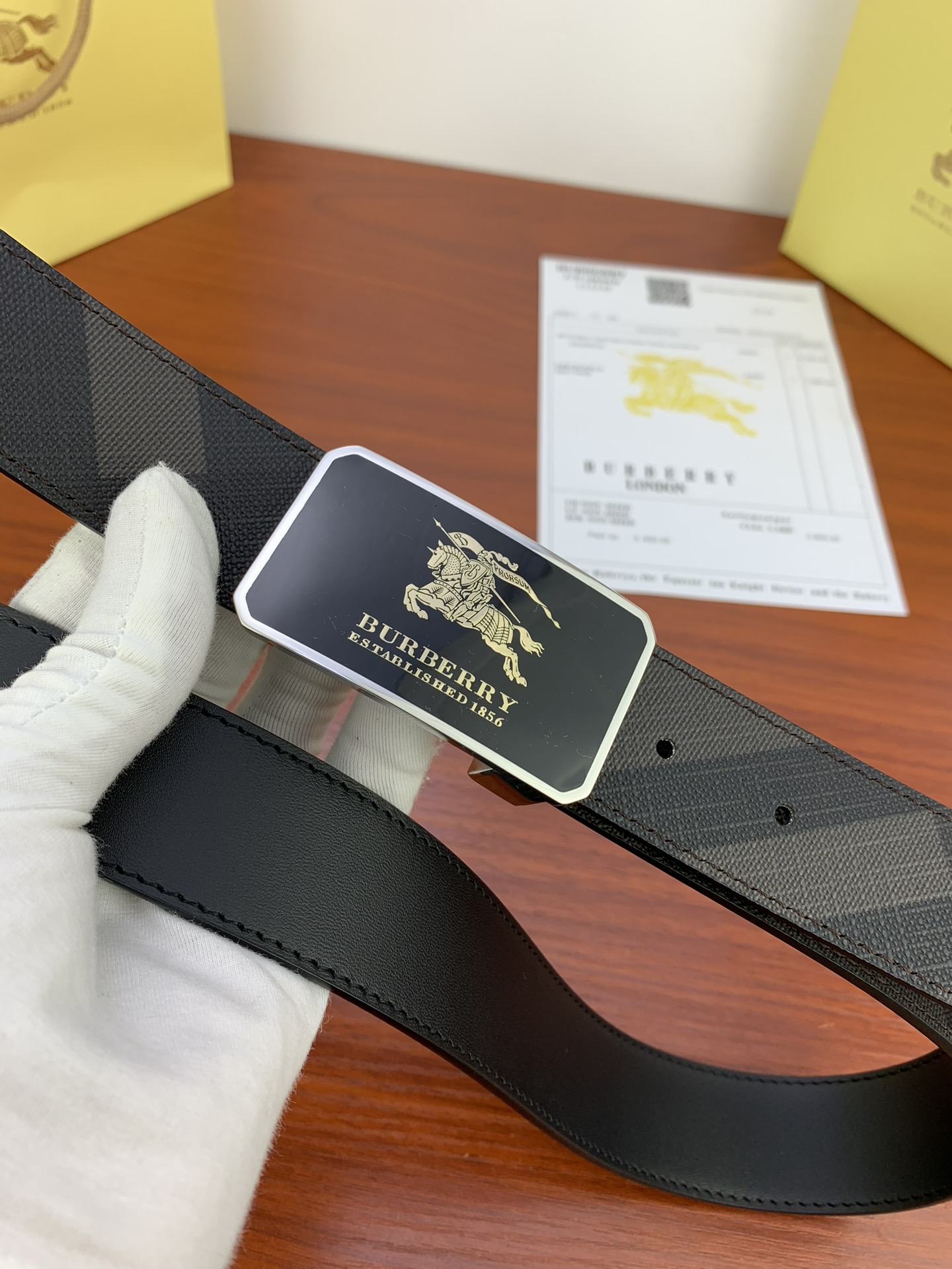 Burberry belt-87