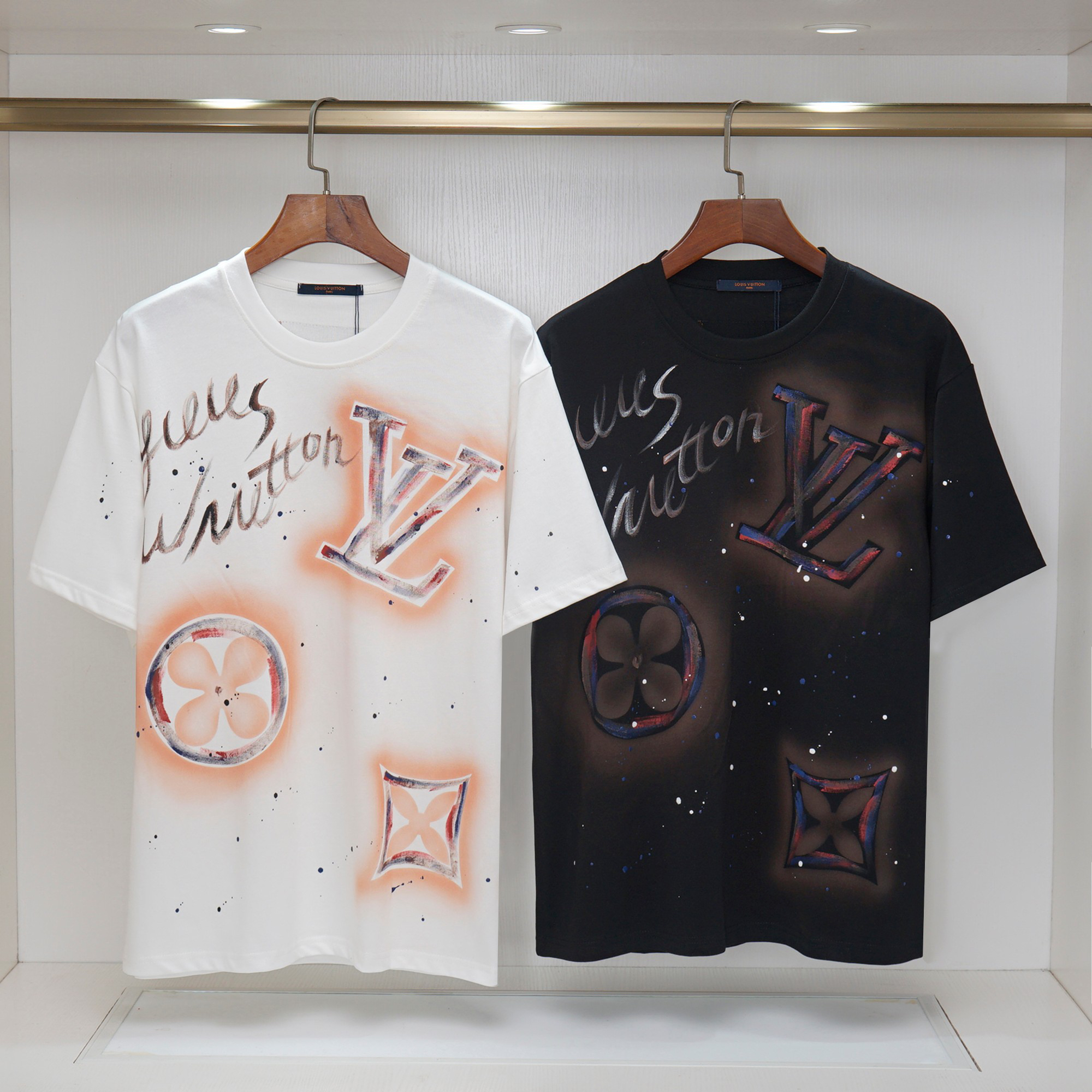 LV clothing-153