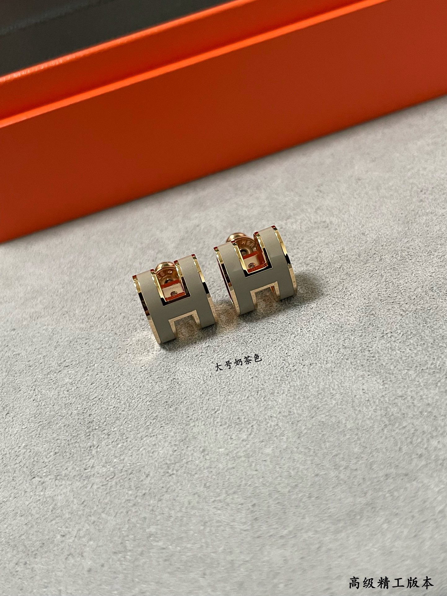 Hermes earrings-6