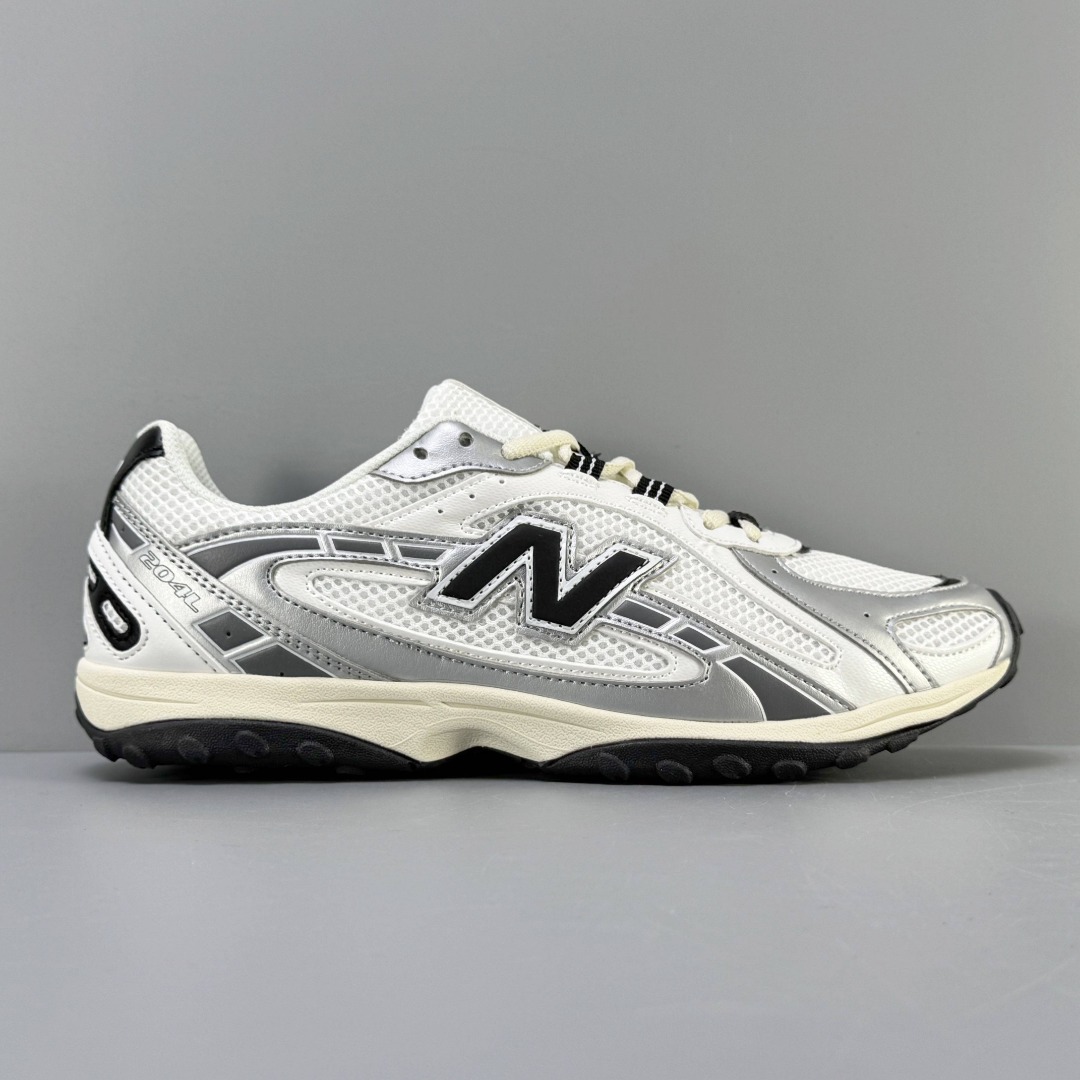 New Balance Sneakers-16