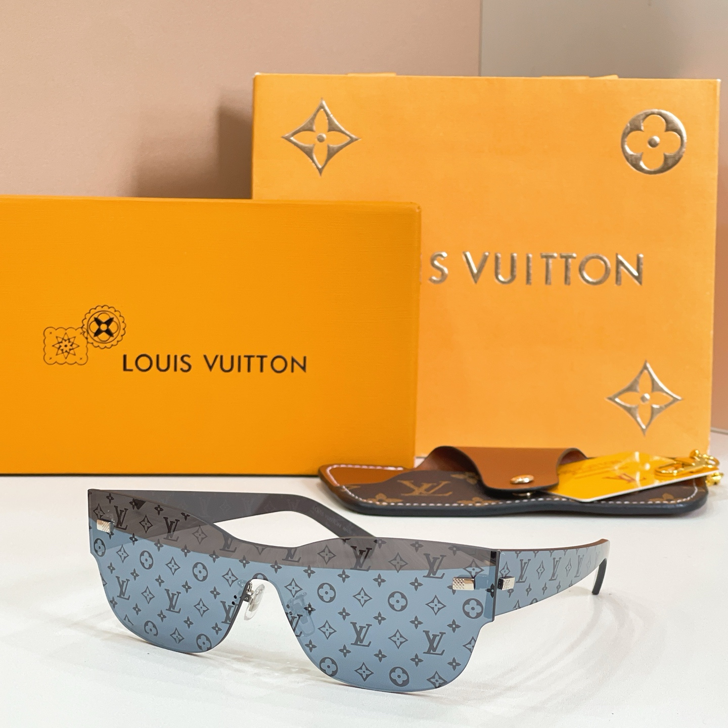 LV glasses-44