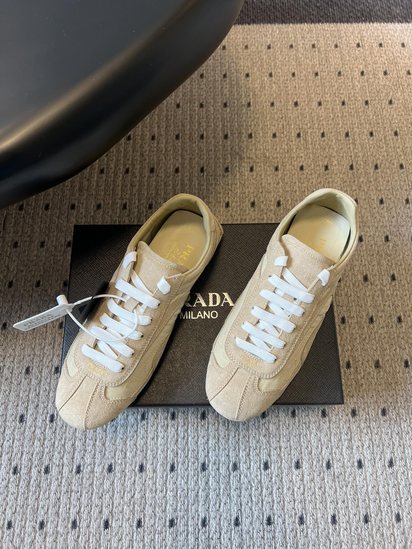 Prada Sneakers-210