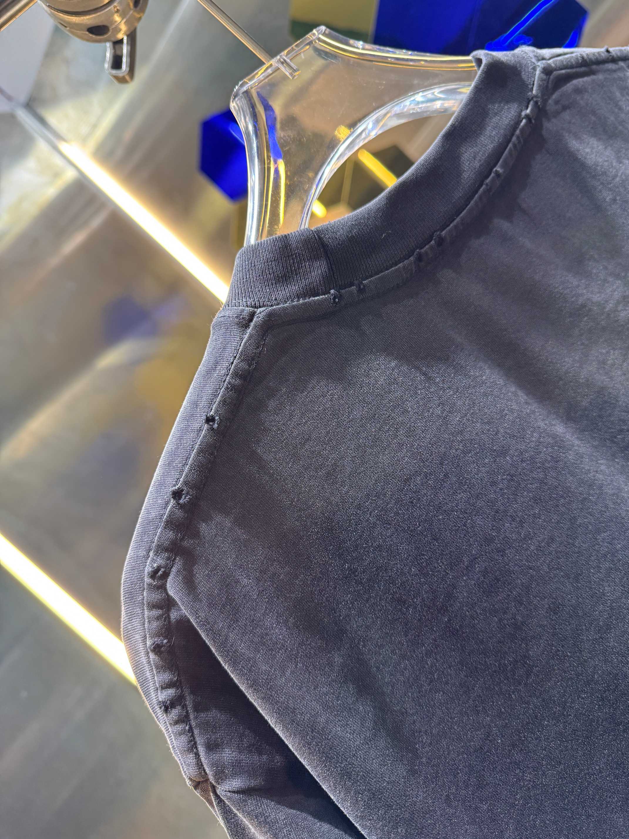 Chanel clothing-99