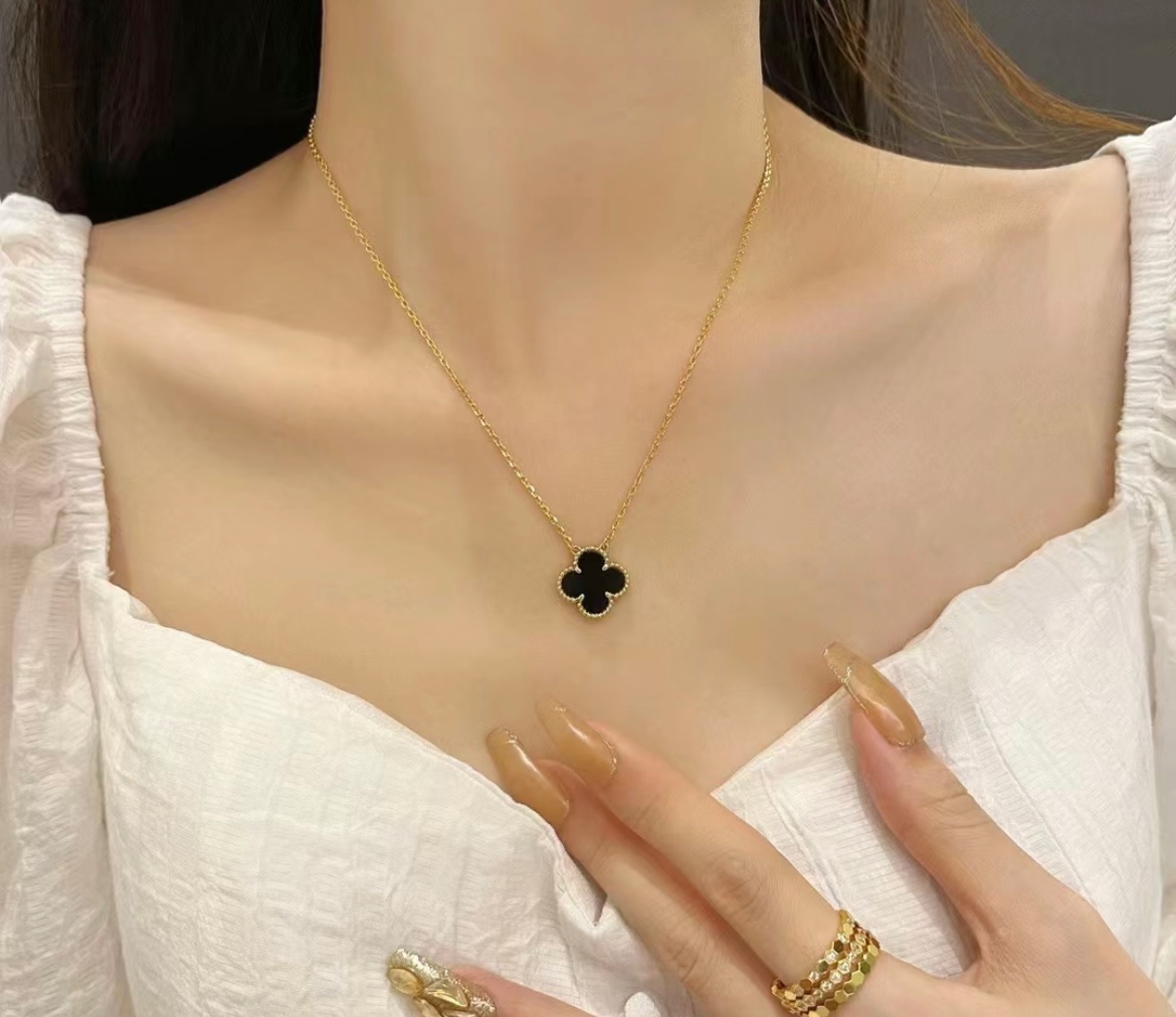 Van Cleef & Arpels necklace-82