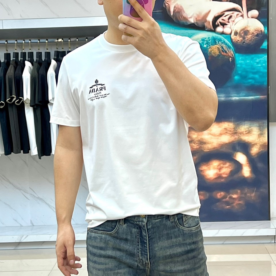 Prada clothing-266