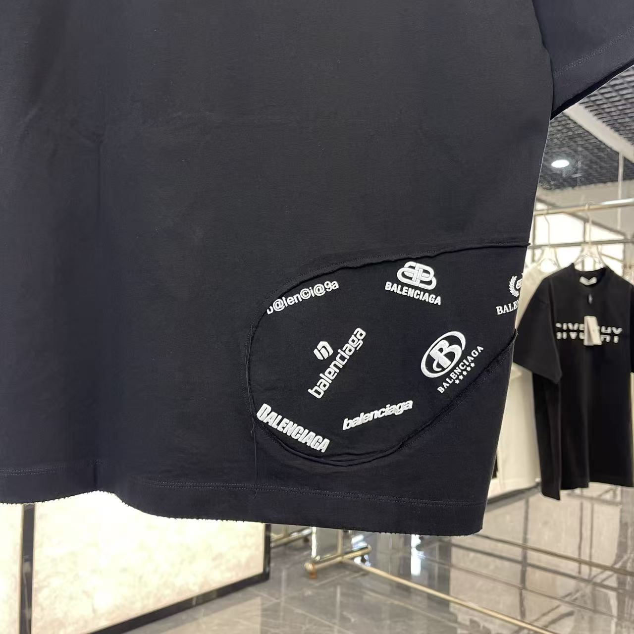 Balenciaga clothing-94