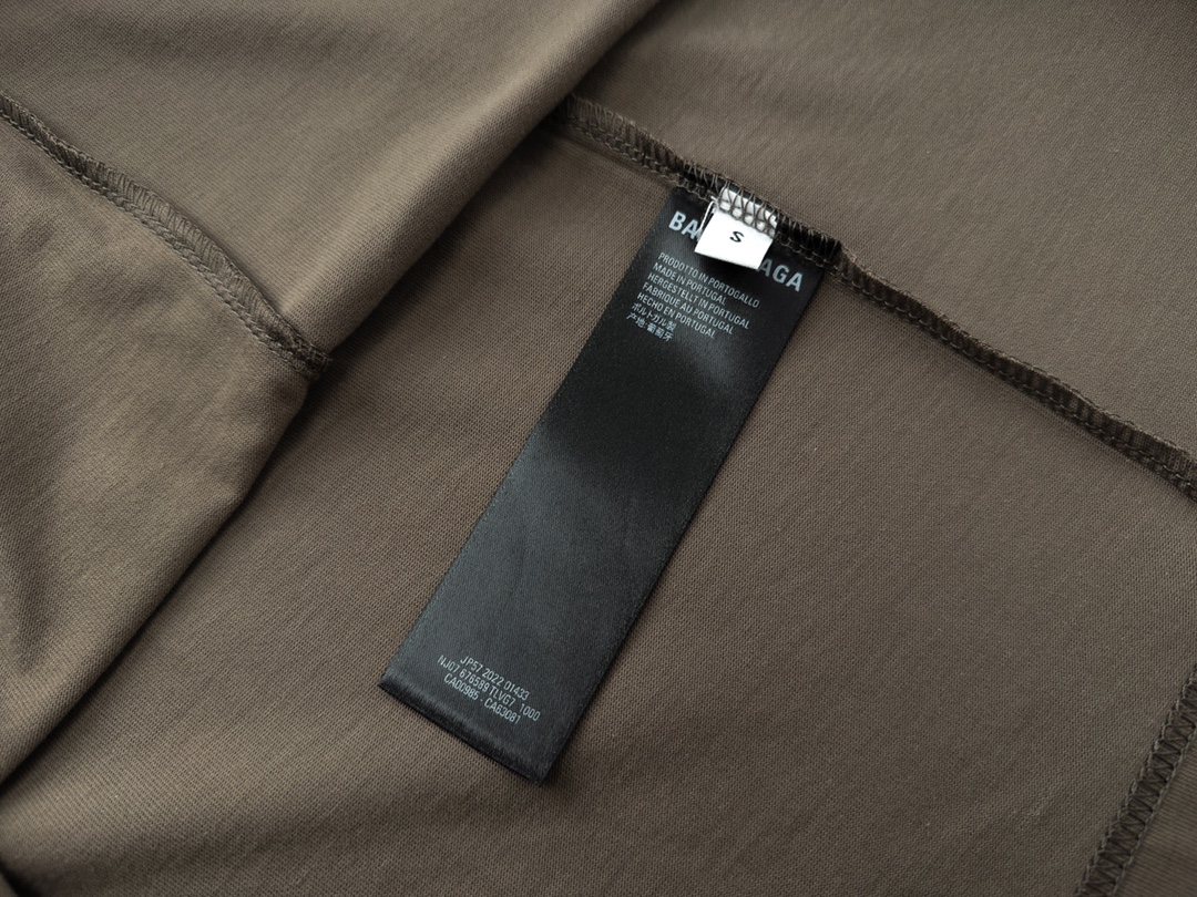 Balenciaga clothing-184
