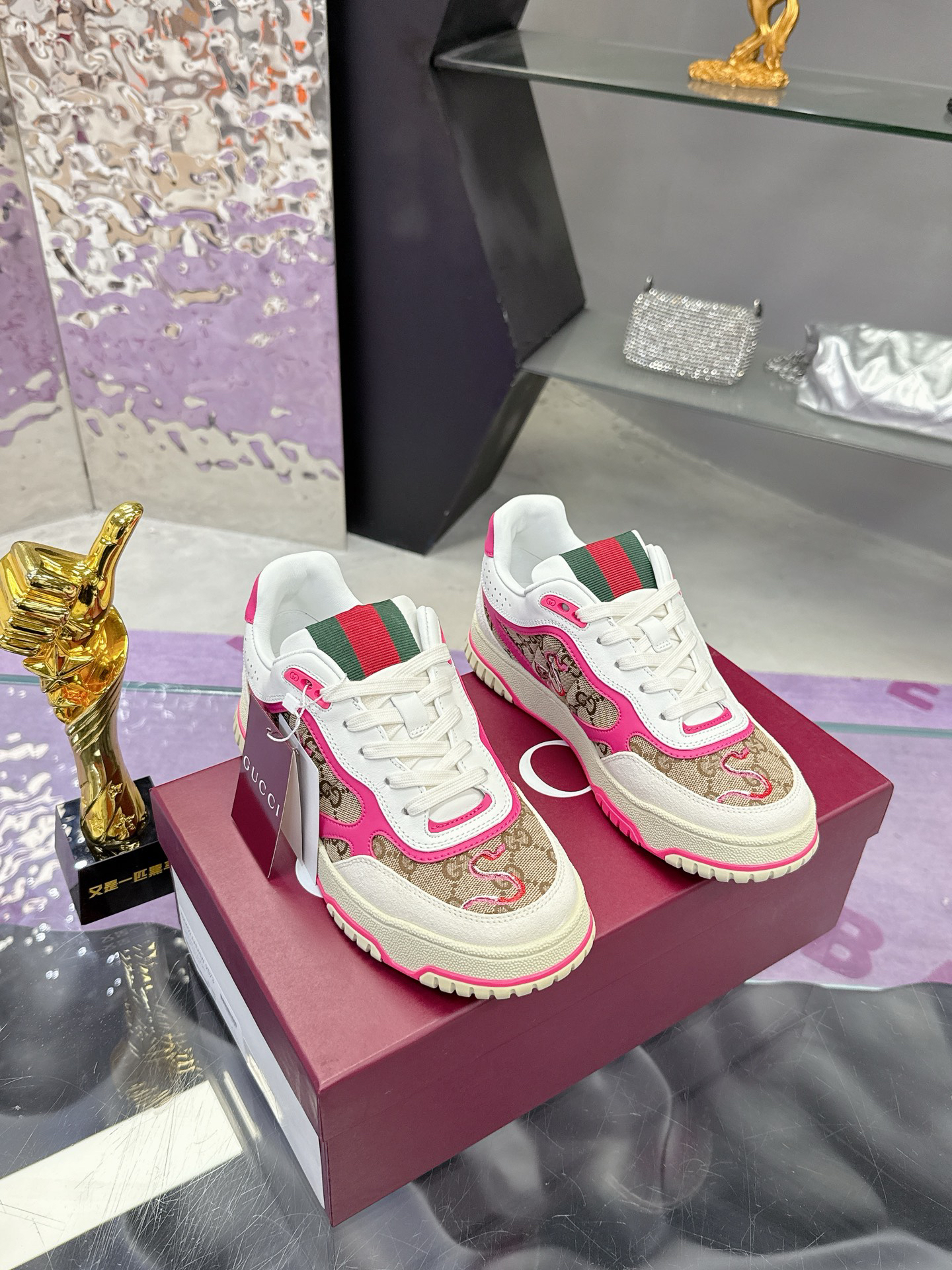 Gucci Sneakers-135