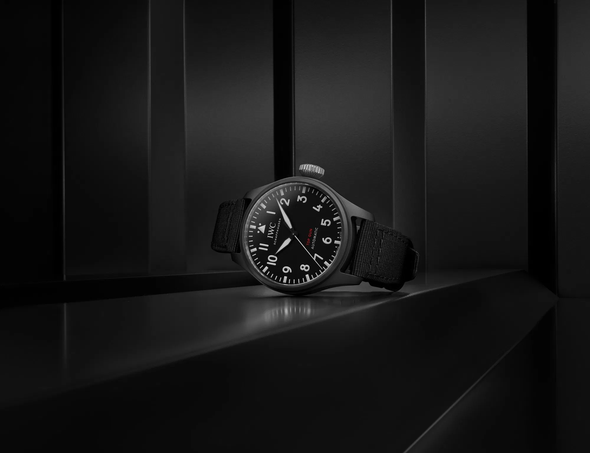 Schaffhausen big Pilots watch 43 top gun iw329801