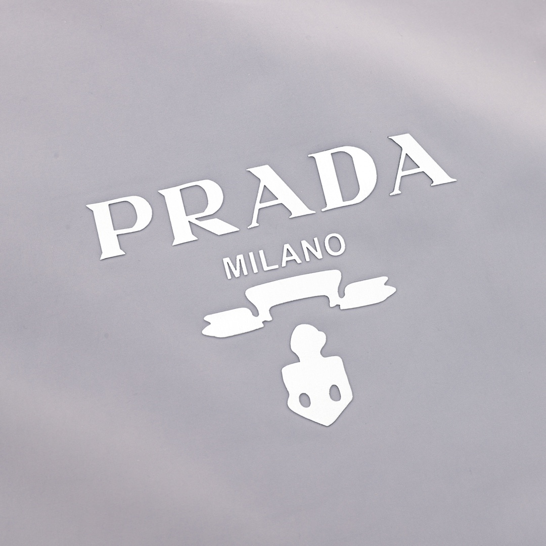 Prada Clothing-401