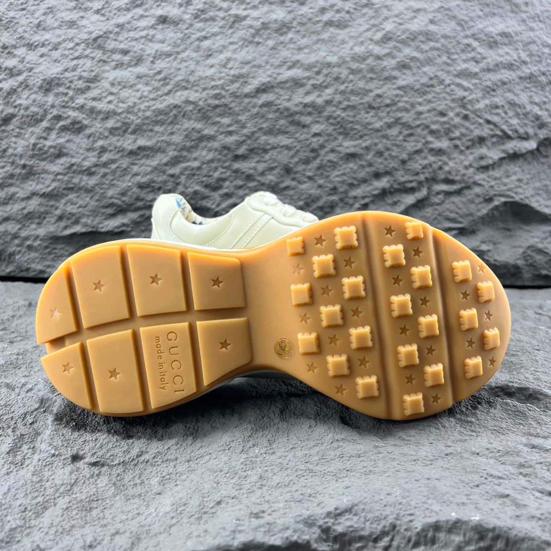 Gucci Sneakers-44