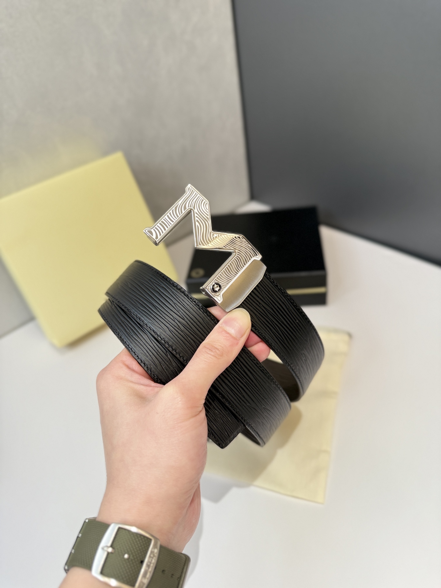 Montblanc belt-44