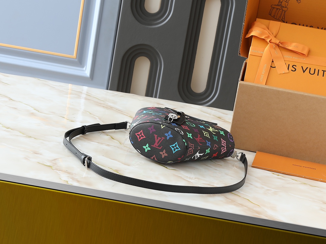 Louis Vuitton Hot New Product-204