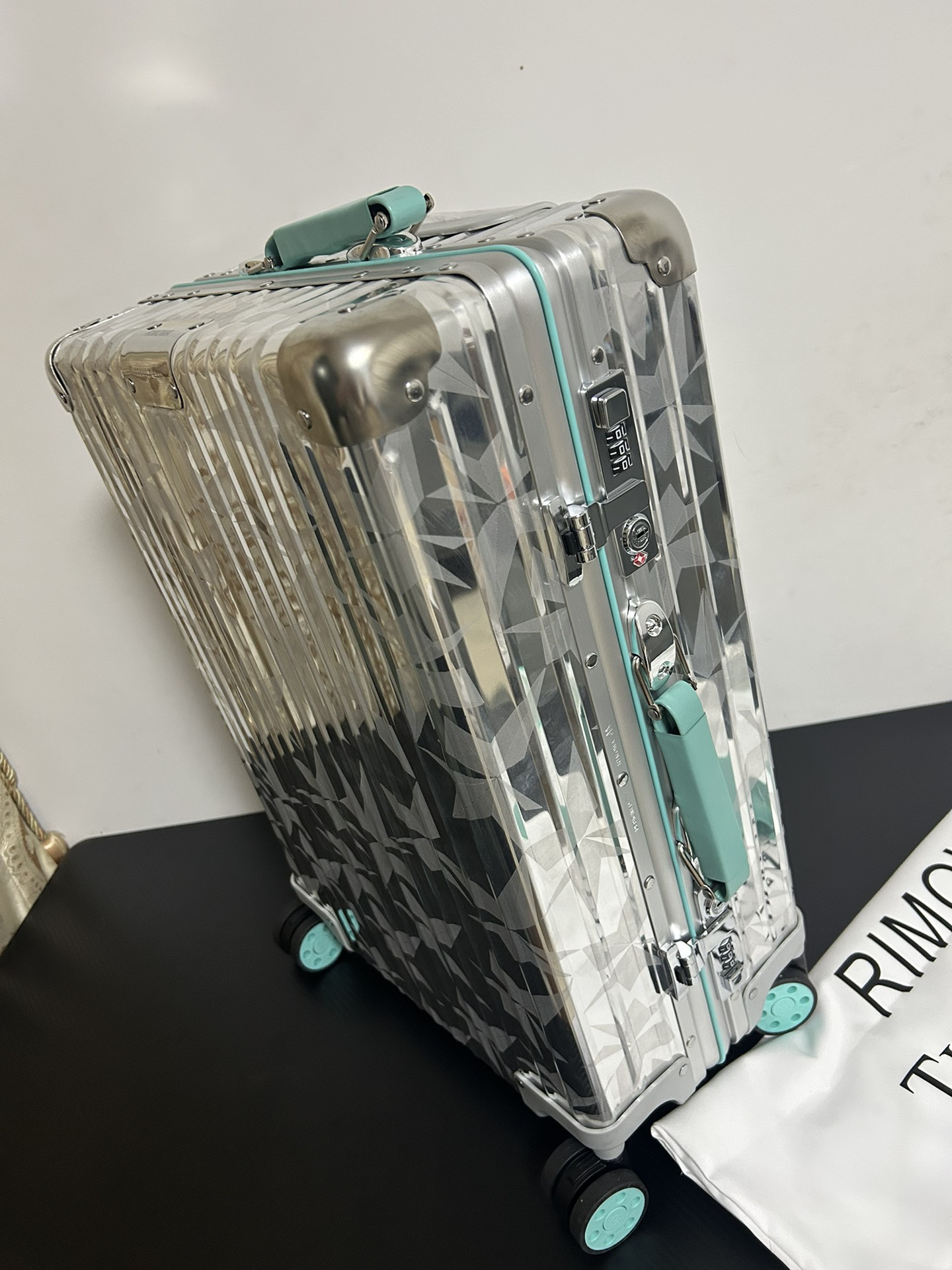 RIMOWA luggage-8