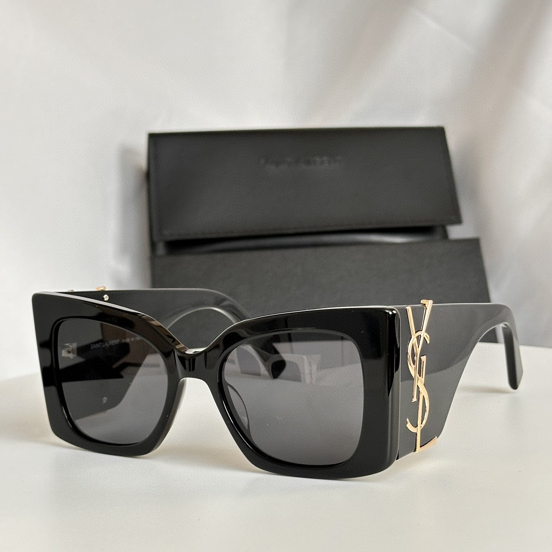 YSL glasses-29