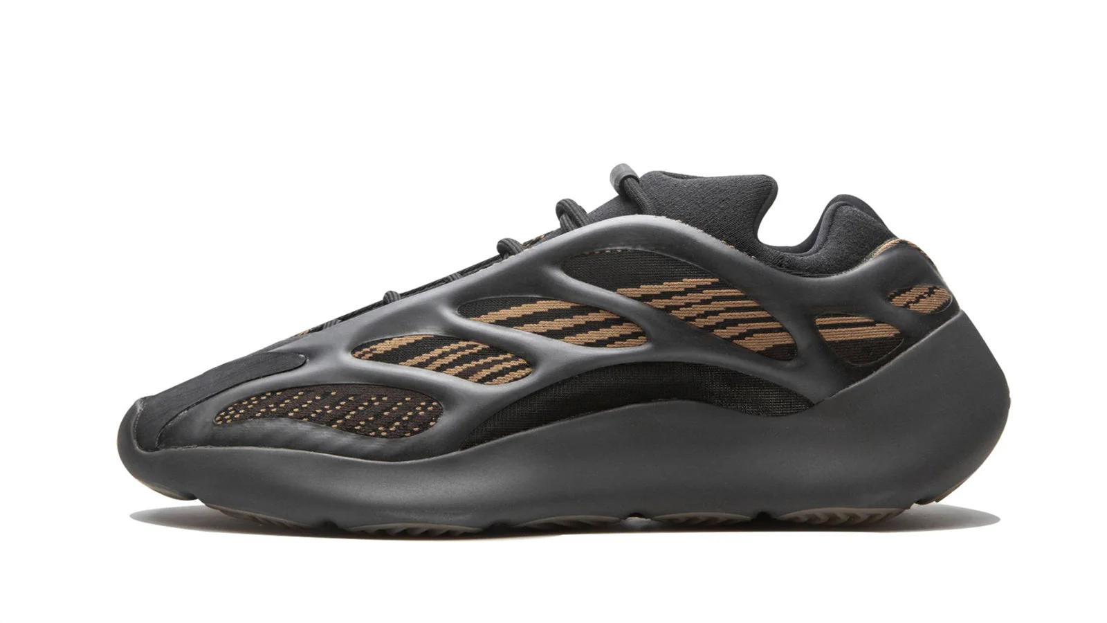 YEEZY 700 V3 