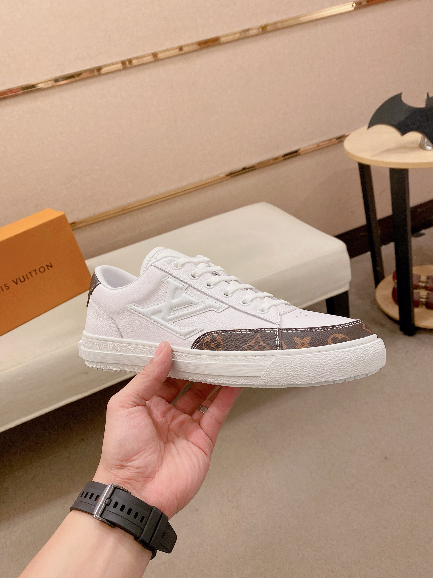 Lv Sneakers-96