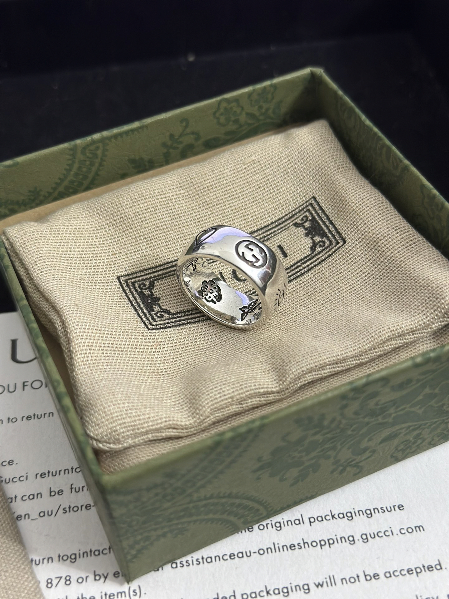 Gucci ring-40