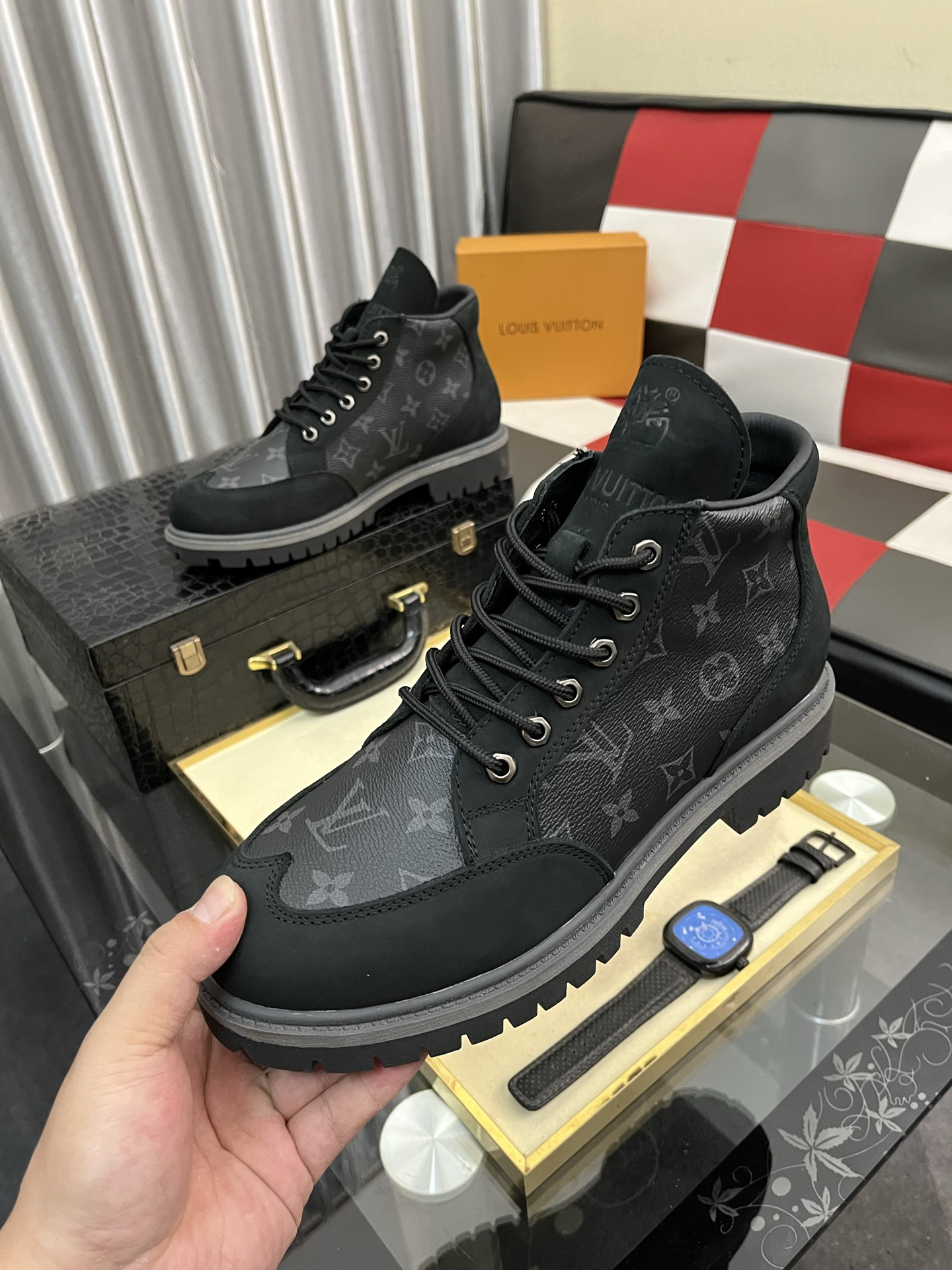 Lv Sneakers-161