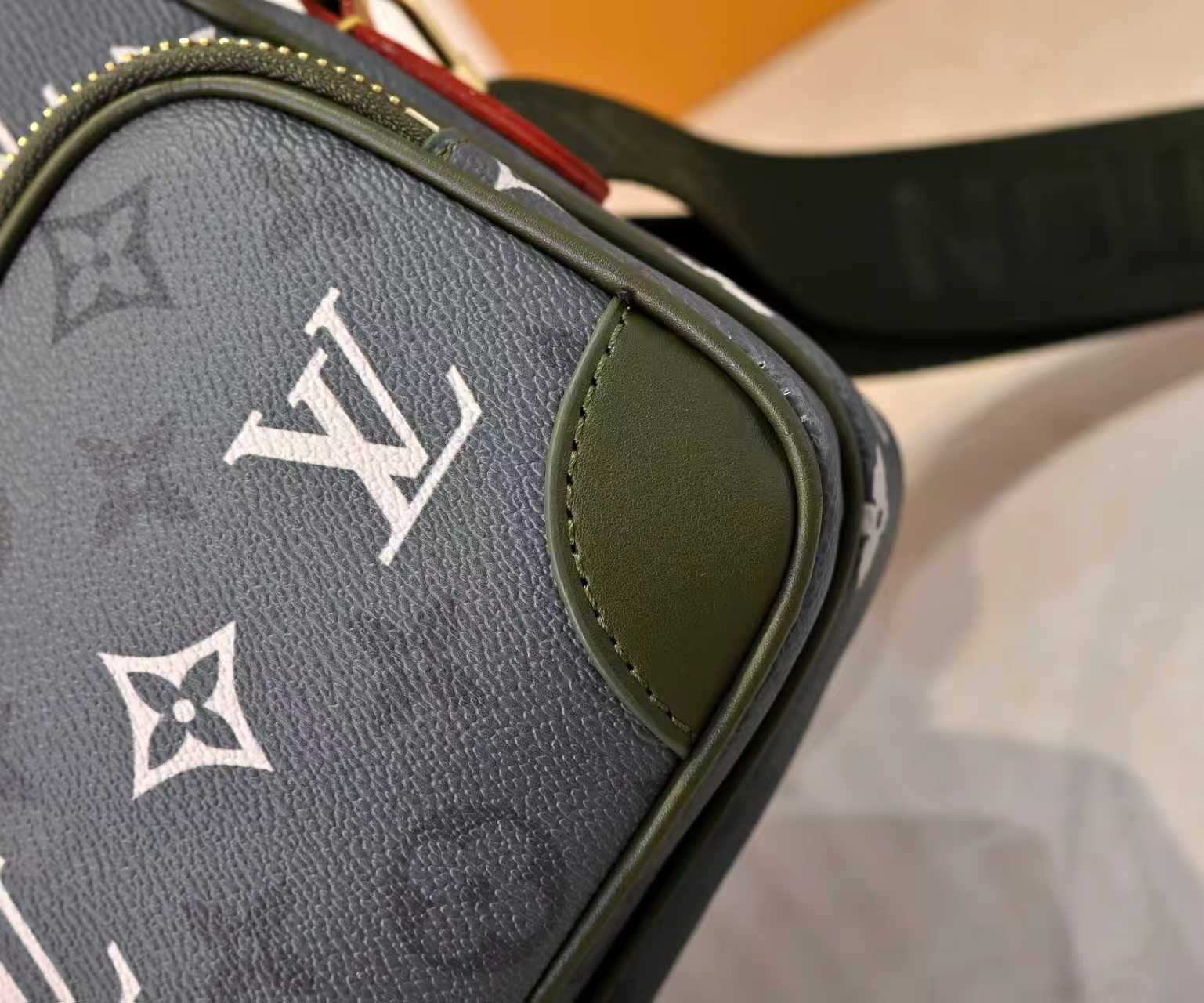 Louis Vuitton Hot New Product-135