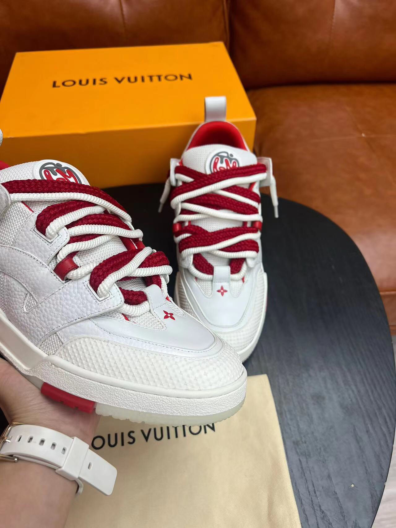 Lv Sneakers-37