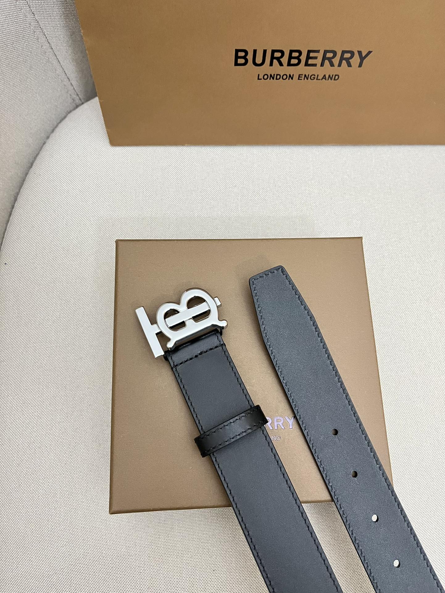 Burberry belt-94