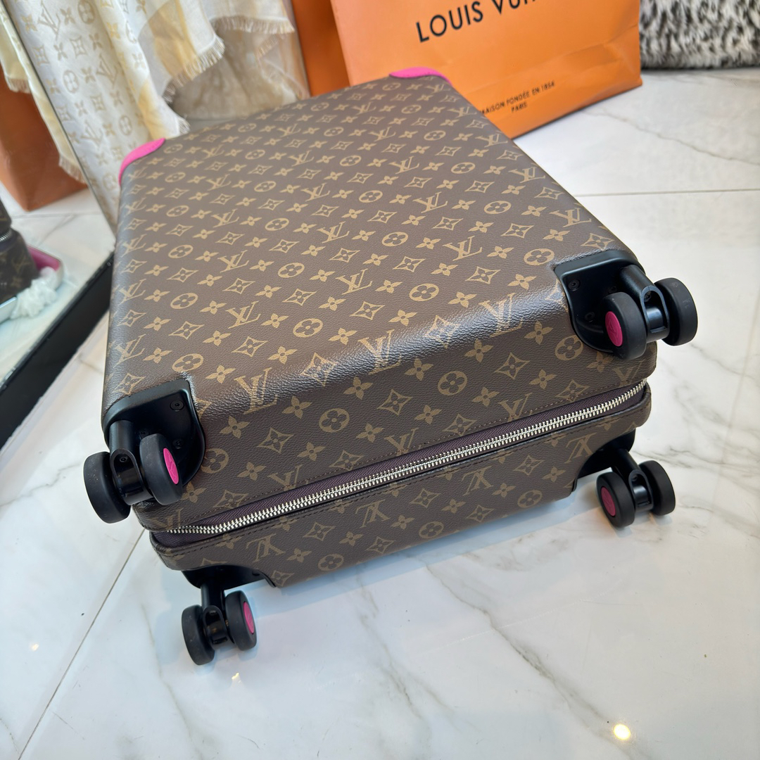 LV luggage-80