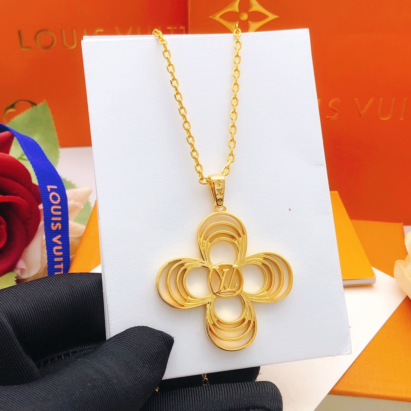 LV necklace-74
