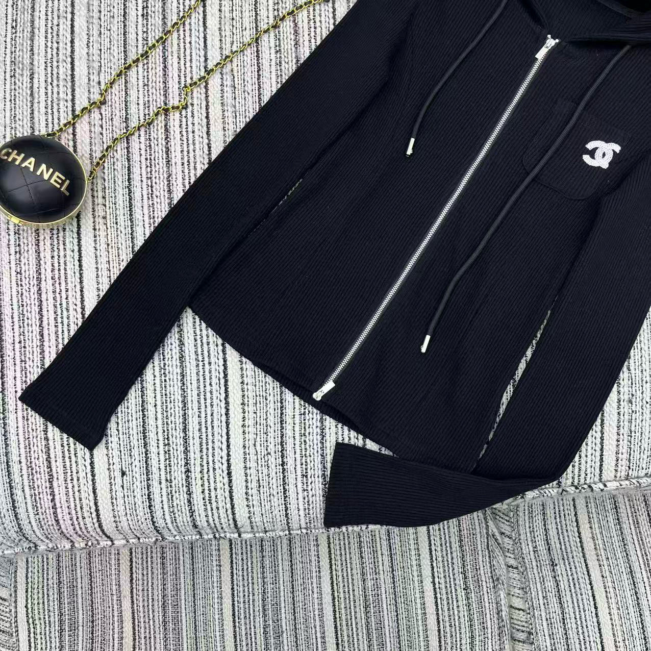 Chanel Clothing-61