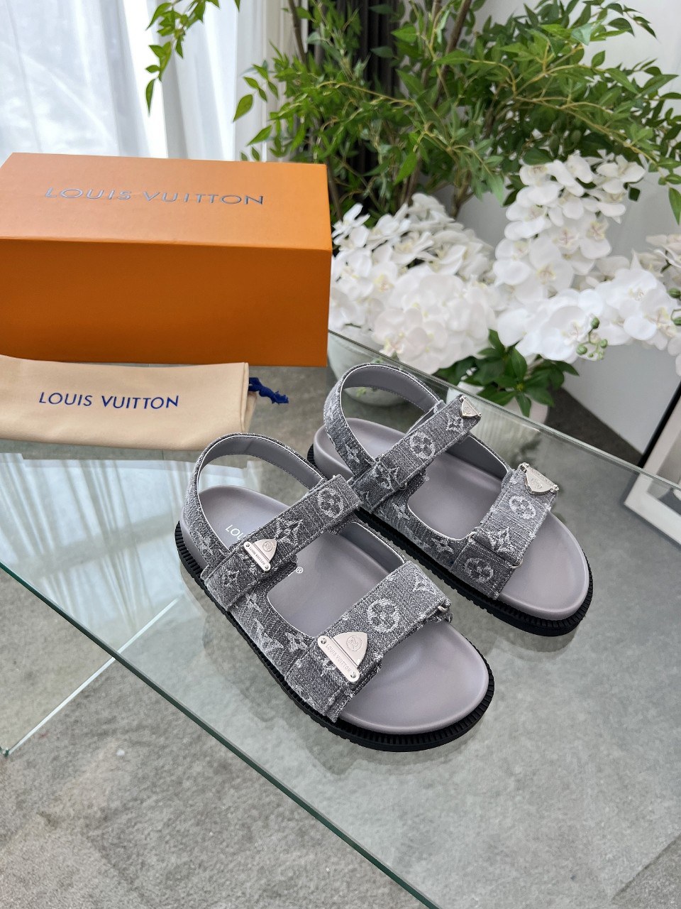 LV Summer footwear