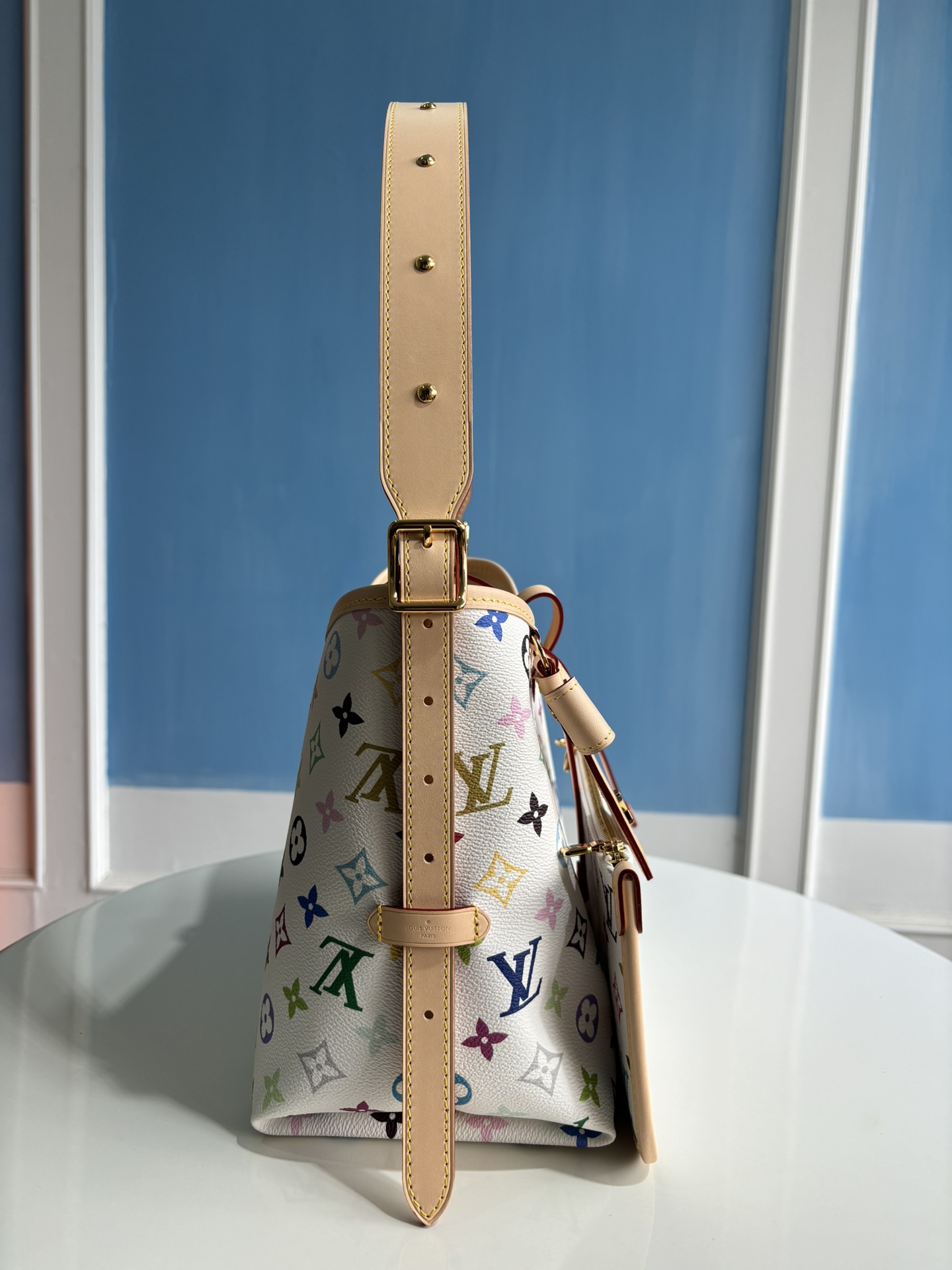 Louis Vuitton Hot New Product-90