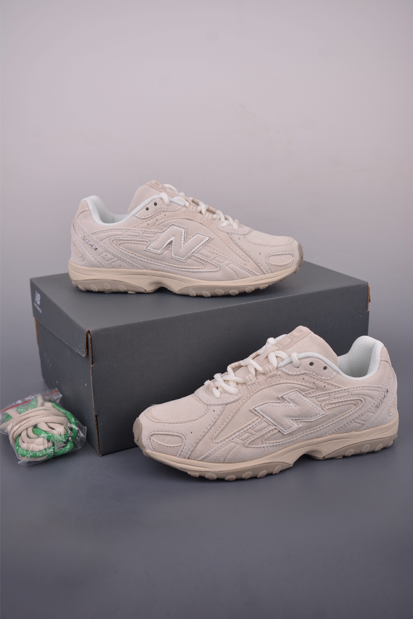 New Balance Sneakers-114