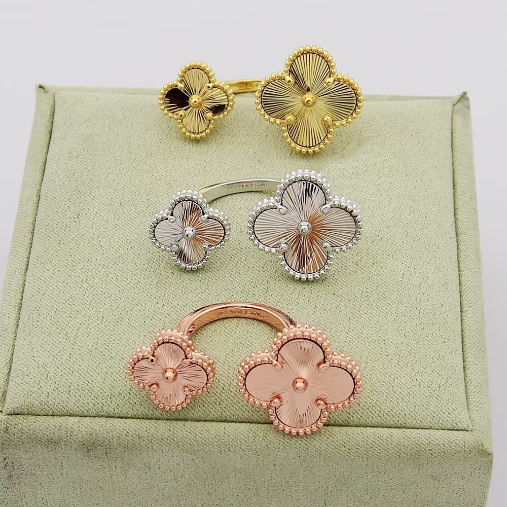 Van Cleef & Arpels ring-87