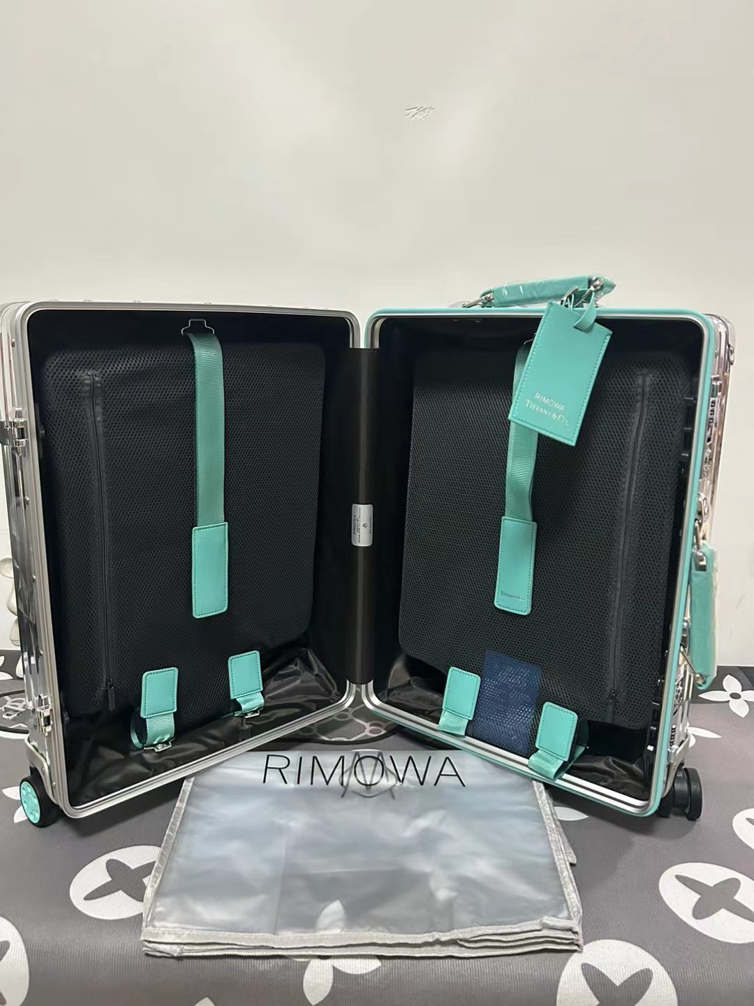 RIMOWA luggage-4