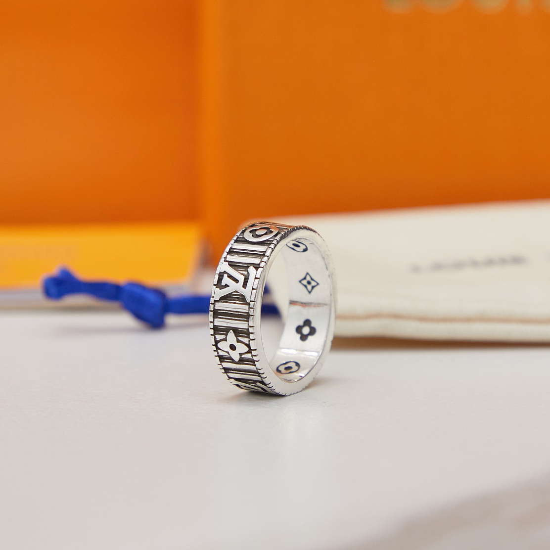 LV ring-74